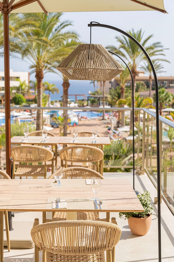 Iberostar Waves Gaviotas Park -All Inclusive — Beach in Esquinzo, Canary Islands