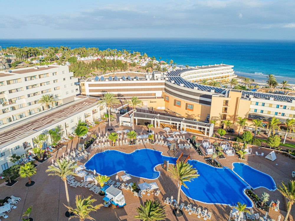 Iberostar Waves Gaviotas Park -All Inclusive — Main photo in Esquinzo, Canary Islands