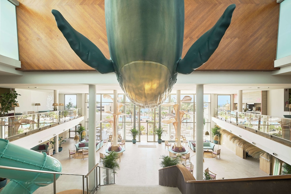 Iberostar Waves Gaviotas Park -All Inclusive — Hotel building in Esquinzo, Canary Islands