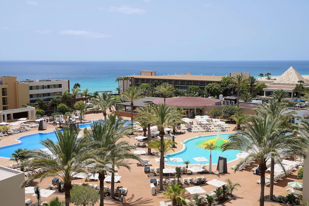Iberostar Waves Gaviotas Park -All Inclusive — Swimming pool in Esquinzo, Canary Islands