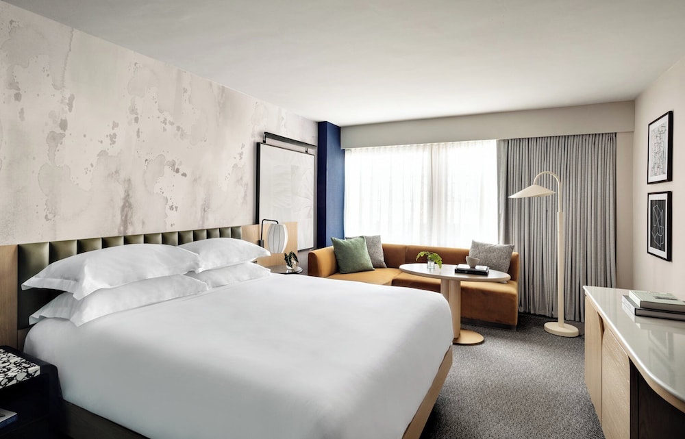 Kimpton Theta New York - Times Square by IHG — Hotel rooms in New York City, New York State
