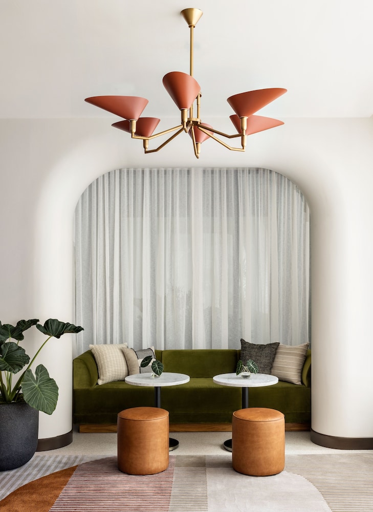 Kimpton Theta New York - Times Square by IHG — Hotel rooms in New York City, New York State