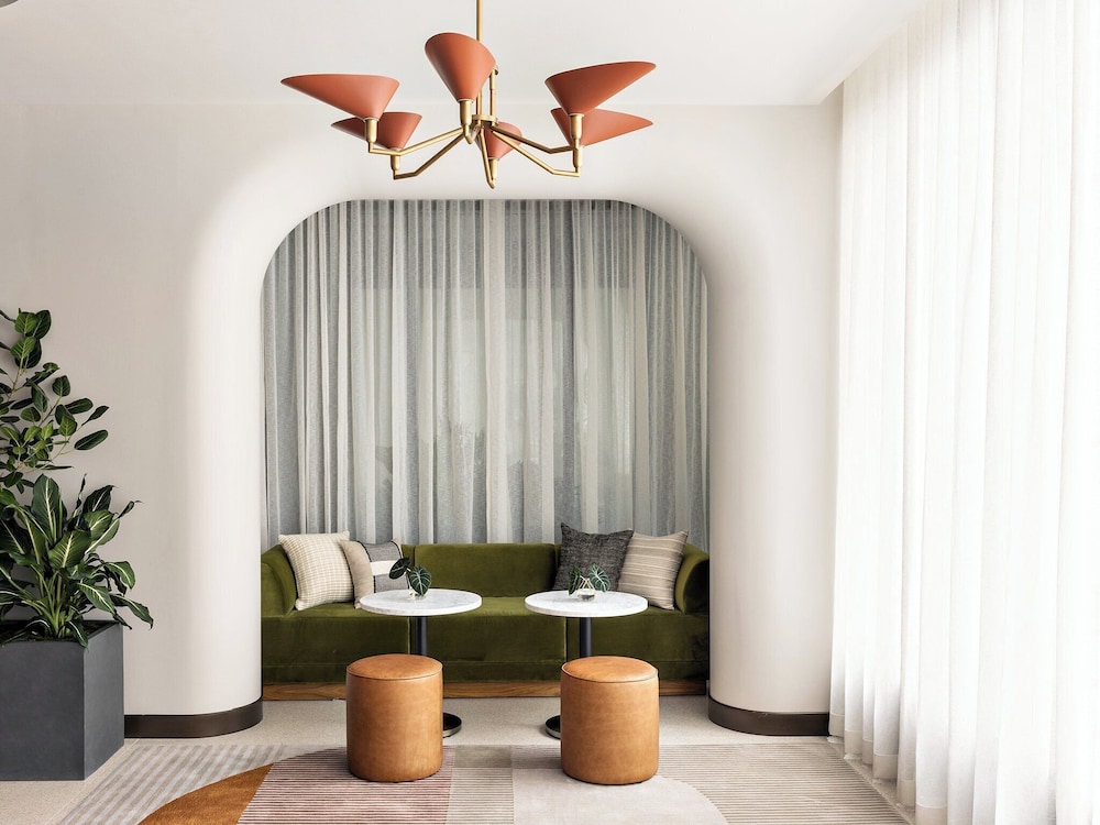 Kimpton Theta New York - Times Square by IHG — Hotel rooms in New York City, New York State