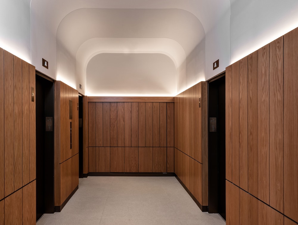 Kimpton Theta New York - Times Square by IHG — Hotel building in New York City, New York State