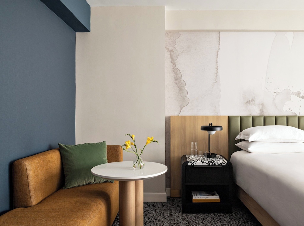 Kimpton Theta New York - Times Square by IHG — Hotel rooms in New York City, New York State