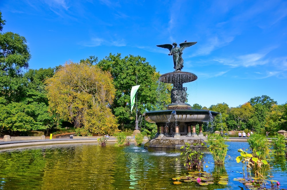 New York Hilton Midtown — Attractions in the area in New York City, New York State