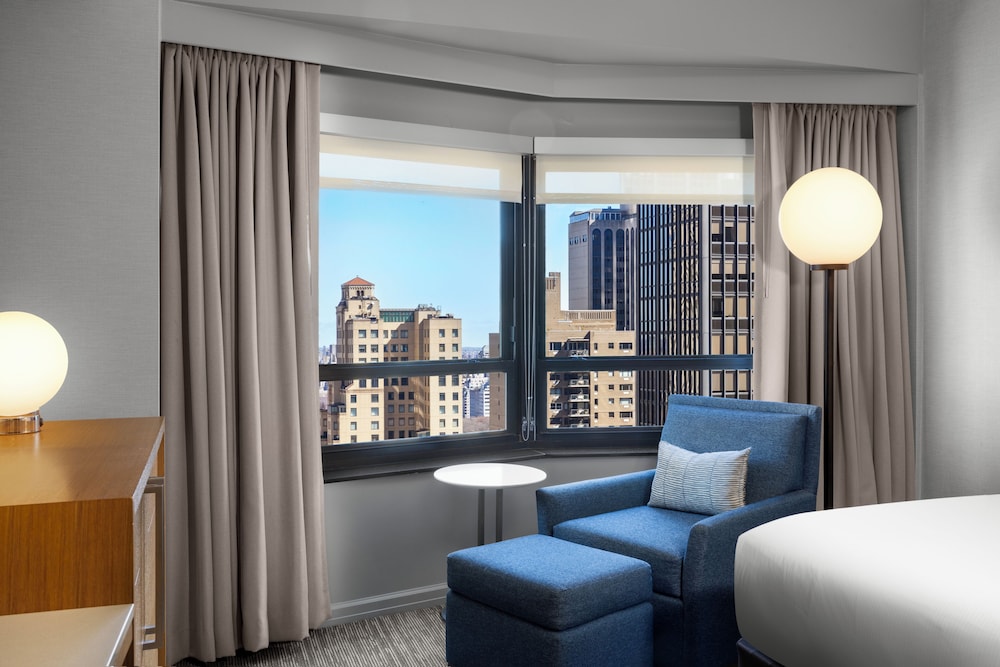 New York Hilton Midtown — Hotel rooms in New York City, New York State