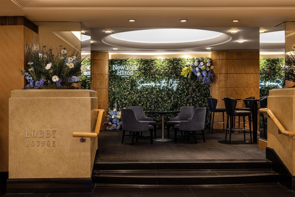 New York Hilton Midtown — Restaurant & bars in New York City, New York State