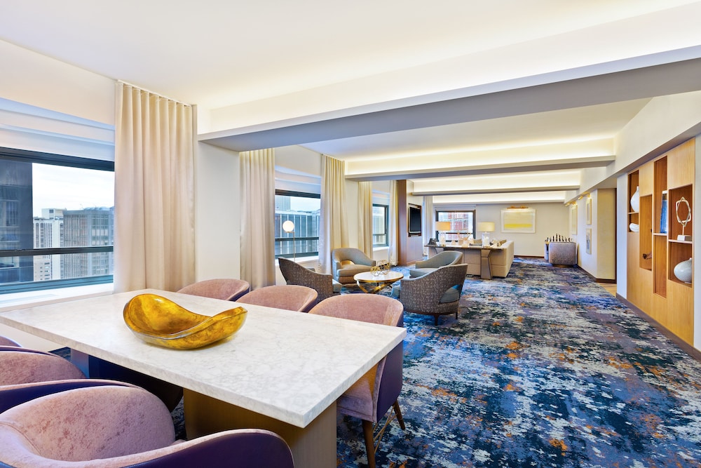New York Hilton Midtown — Hotel rooms in New York City, New York State