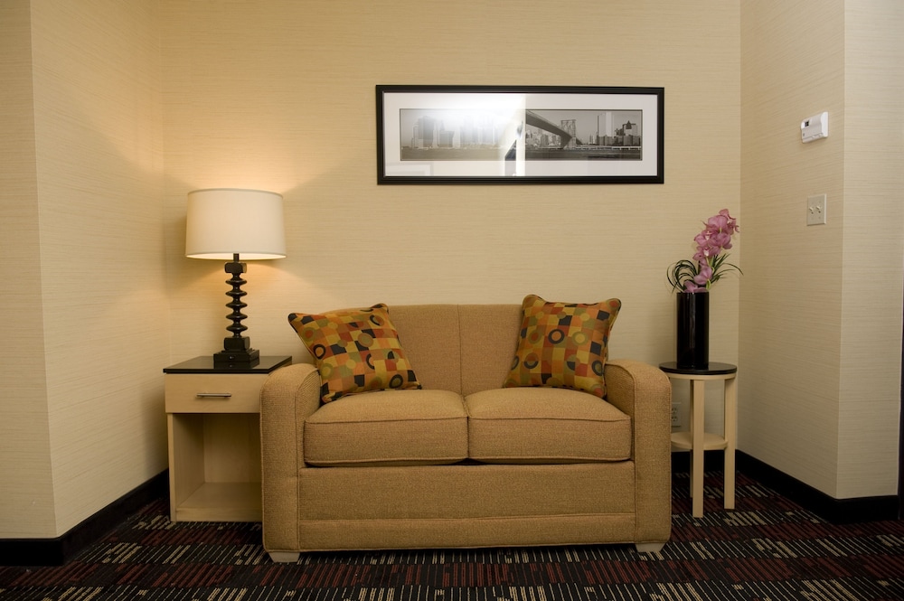 Holiday Inn Express New York City- Wall Street by IHG — Hotel rooms in New York City, New York State
