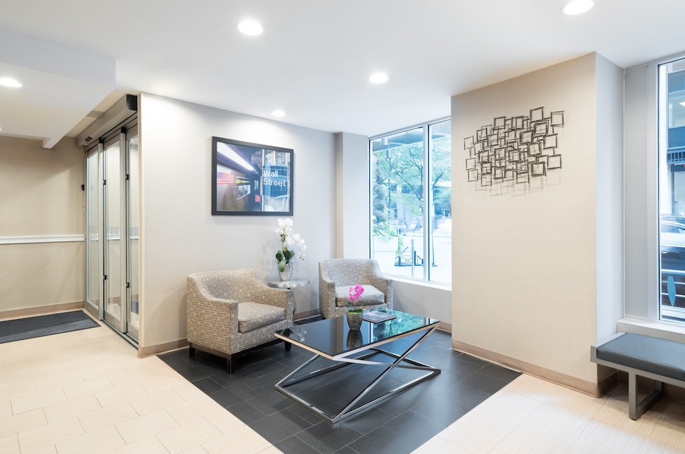Holiday Inn Express New York City- Wall Street by IHG — Hotel building in New York City, New York State