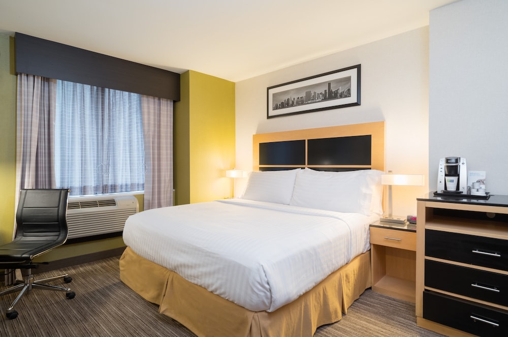 Holiday Inn Express New York City- Wall Street by IHG — Hotel rooms in New York City, New York State