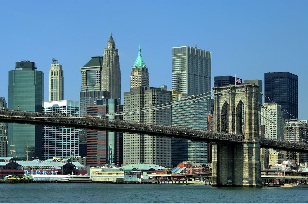 Holiday Inn Express New York City- Wall Street by IHG — Attractions in the area in New York City, New York State
