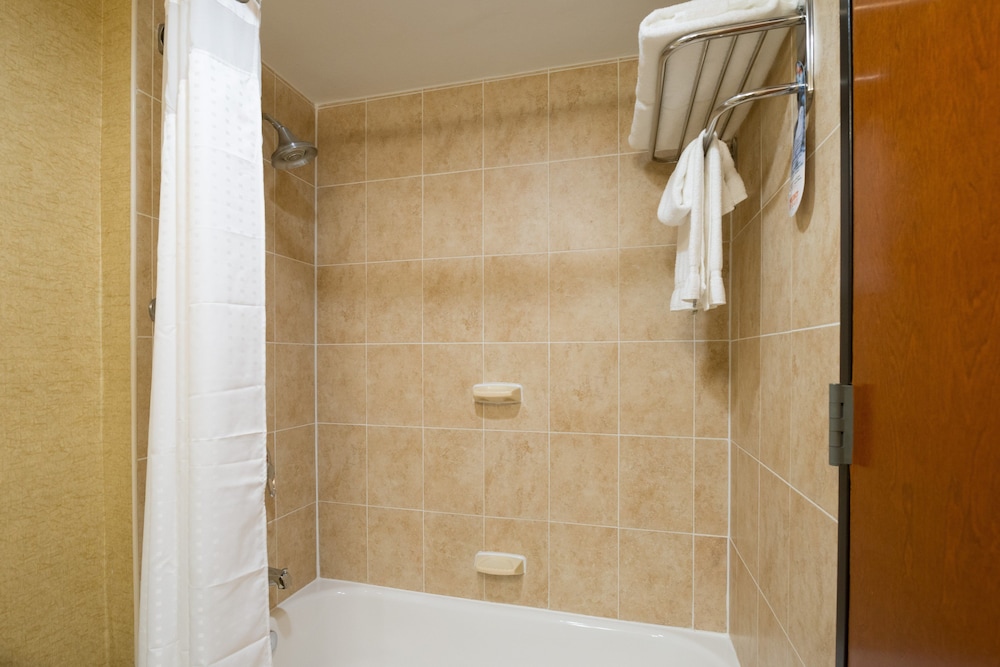 Holiday Inn Express New York City- Wall Street by IHG — Hotel rooms in New York City, New York State