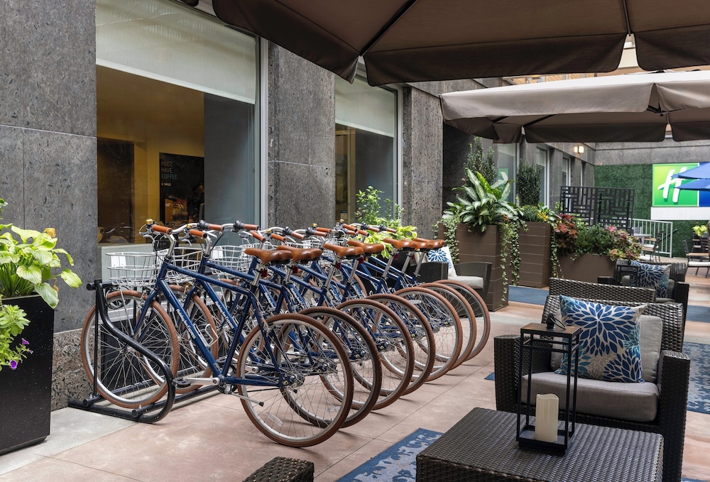 Holiday Inn Express NYC Chelsea – NoMad Area by IHG — Hotel building in New York City, New York State