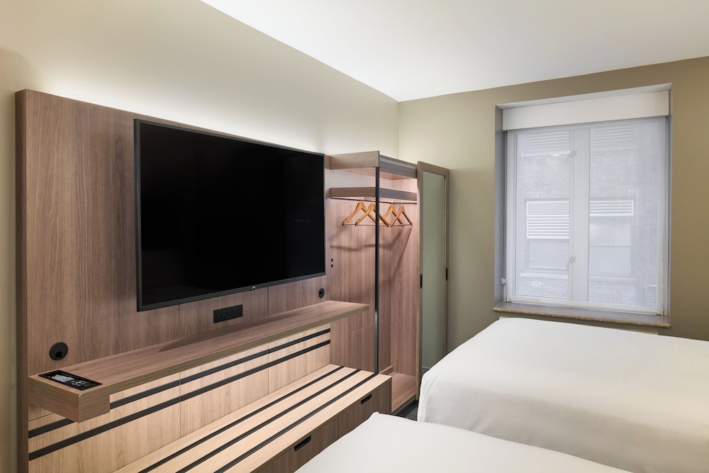 Holiday Inn Express NYC Chelsea – NoMad Area by IHG — Hotel rooms in New York City, New York State