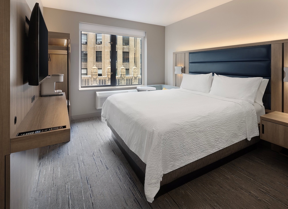 Holiday Inn Express NYC Chelsea – NoMad Area by IHG — Hotel rooms in New York City, New York State