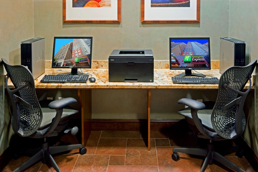 Holiday Inn Express New York City Times Square by IHG — Hotel building in New York City, New York State