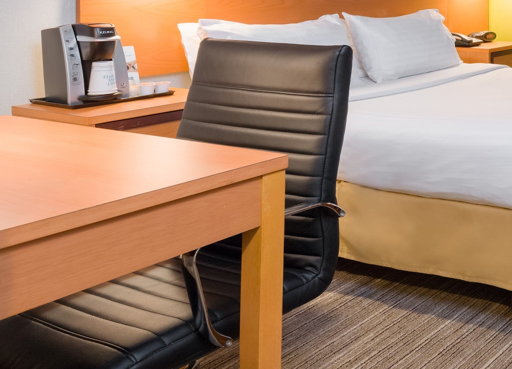 Holiday Inn Express New York City Times Square by IHG — Hotel rooms in New York City, New York State