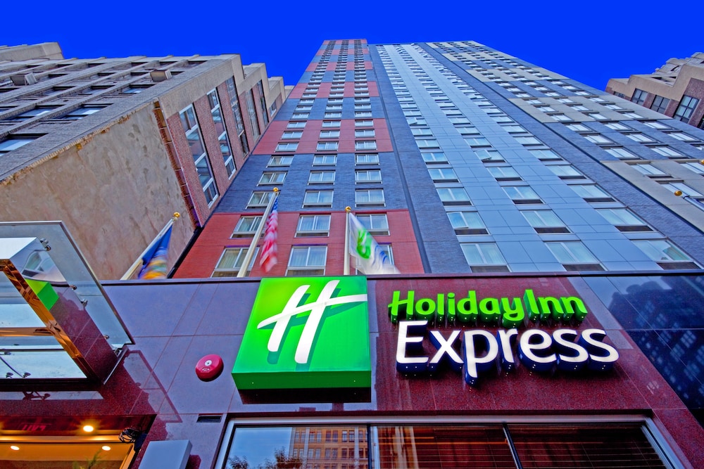 Holiday Inn Express New York City Times Square by IHG — Hotel building in New York City, New York State