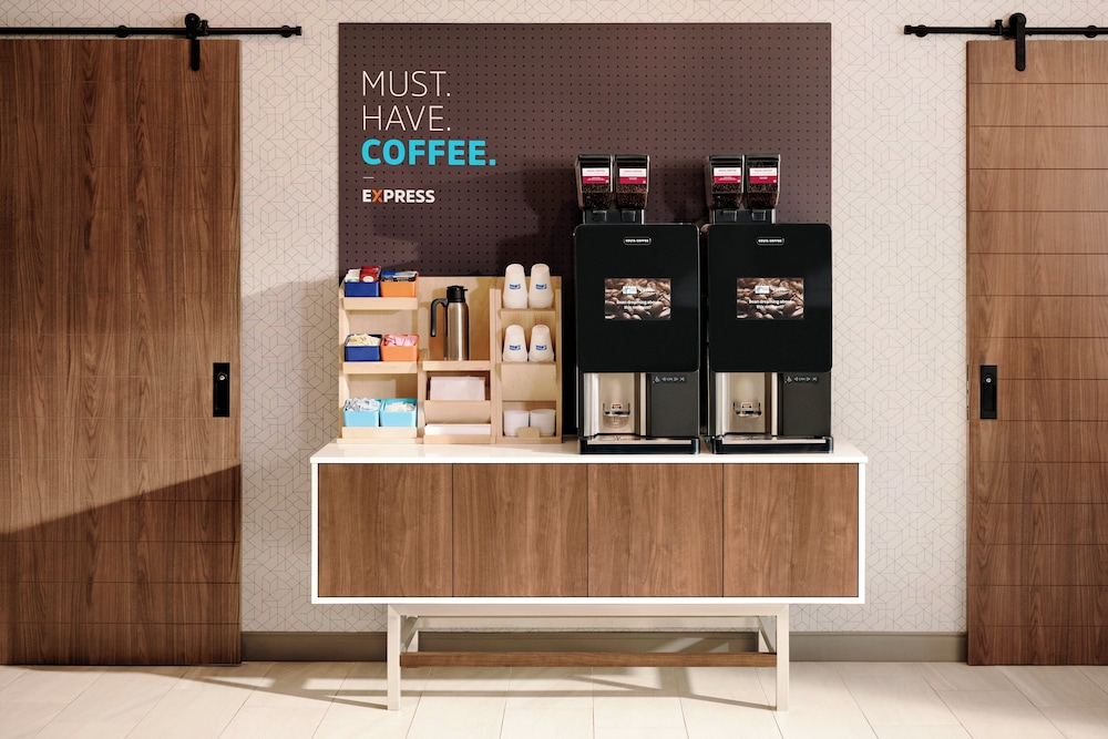 Holiday Inn Express New York City Times Square by IHG — Restaurant & bars in New York City, New York State