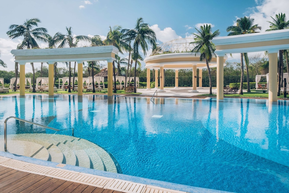 JOIA Paraíso by Iberostar - Adults Only - All Inclusive — Swimming pool in Playa del Carmen, Quintana Roo