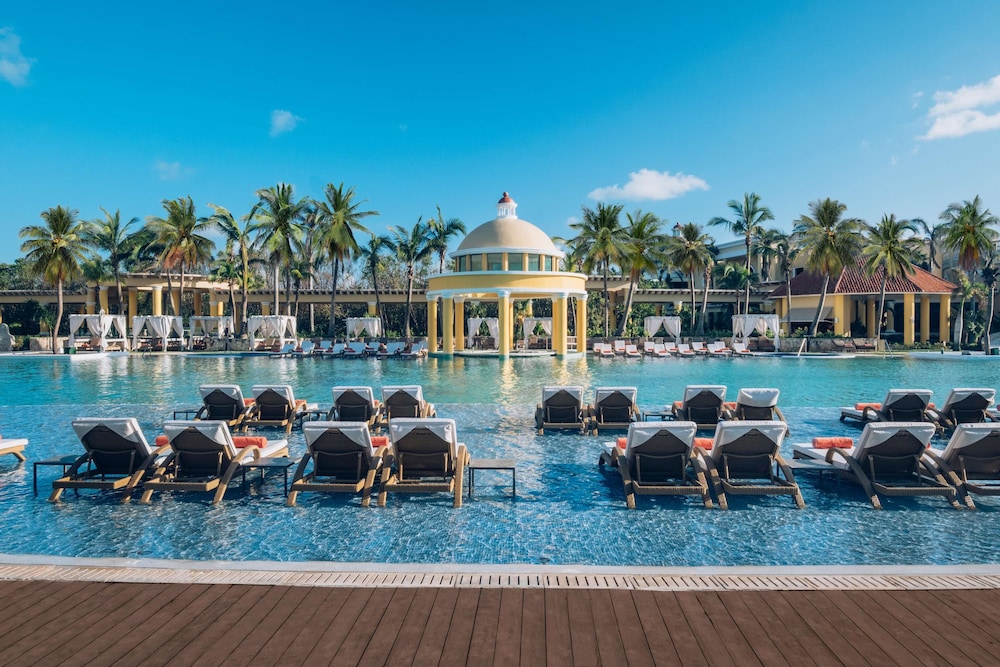 JOIA Paraíso by Iberostar - Adults Only - All Inclusive — Swimming pool in Playa del Carmen, Quintana Roo