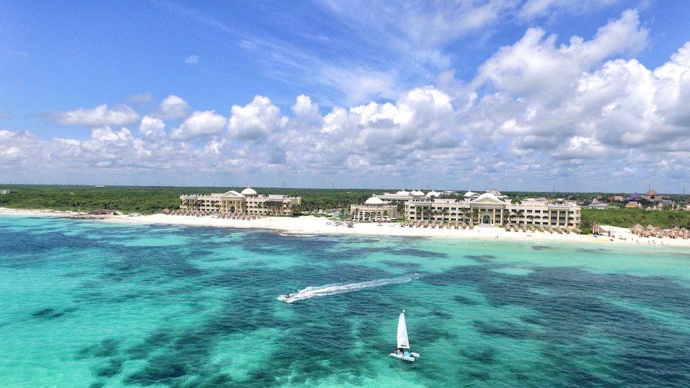 JOIA Paraíso by Iberostar - Adults Only - All Inclusive — Beach in Playa del Carmen, Quintana Roo