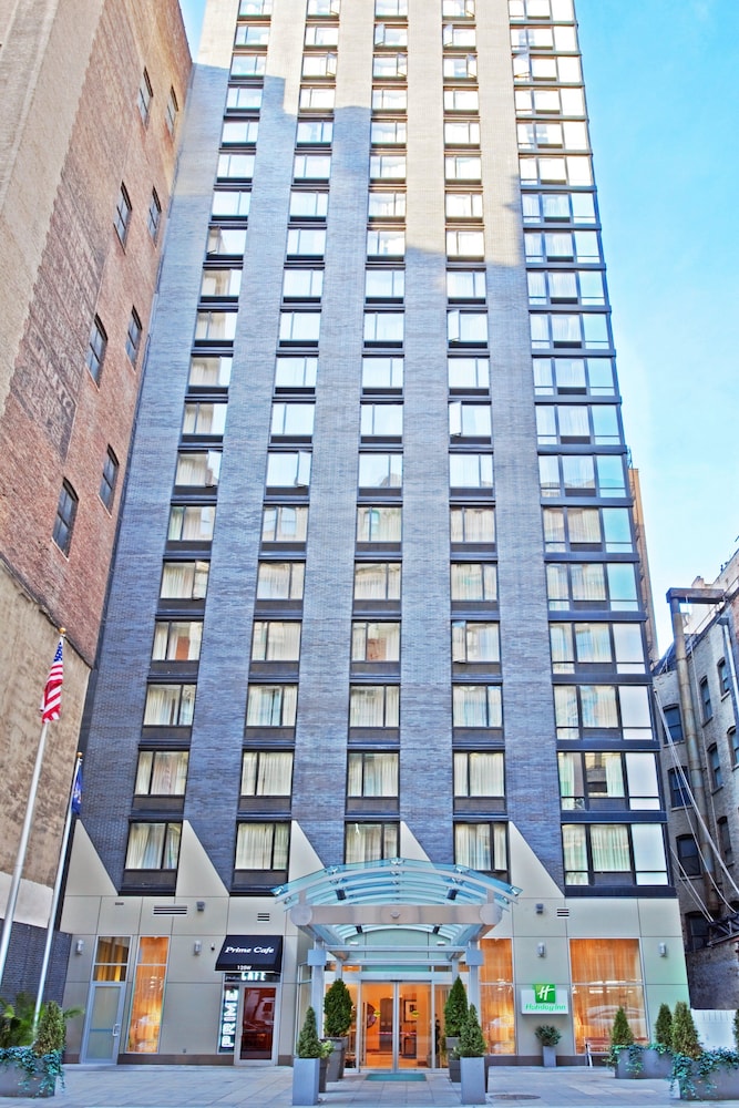Holiday Inn Manhattan 6th Ave - Chelsea by IHG — Hotel building in New York City, New York State