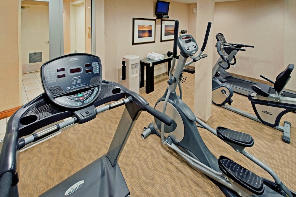 Holiday Inn Manhattan 6th Ave - Chelsea by IHG — Sports & recreation in New York City, New York State