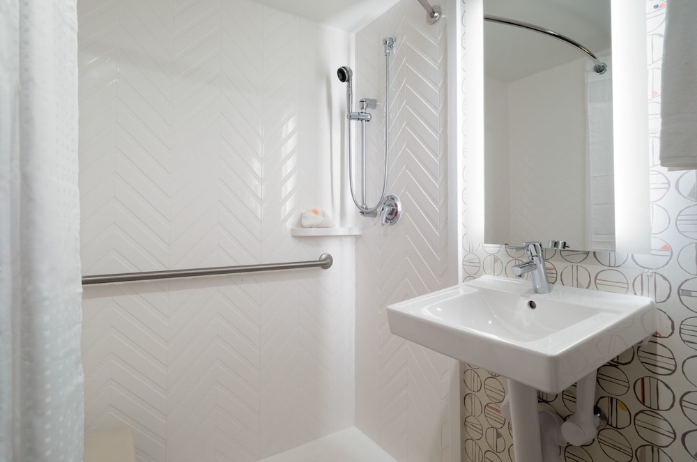 Holiday Inn New York City - Wall Street by IHG — Rooms in New York City, New York State