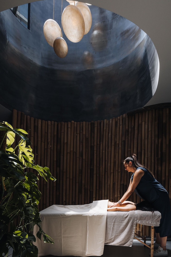 Andronis Concept — Spa in Imerovigli, South Aegean