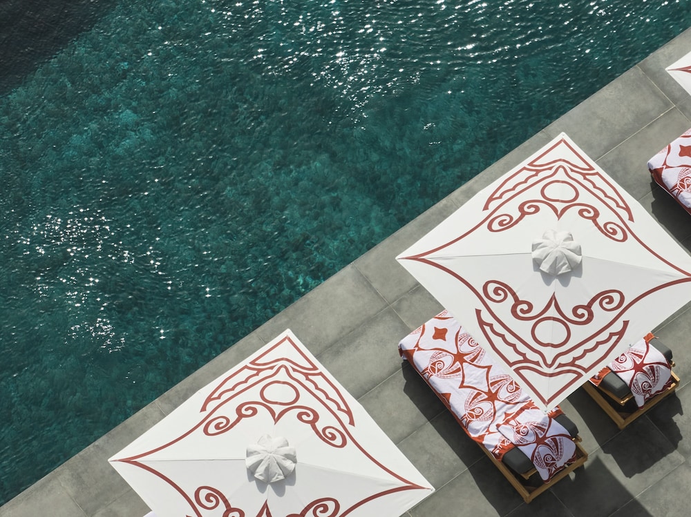 Andronis Concept — Swimming pool in Imerovigli, South Aegean