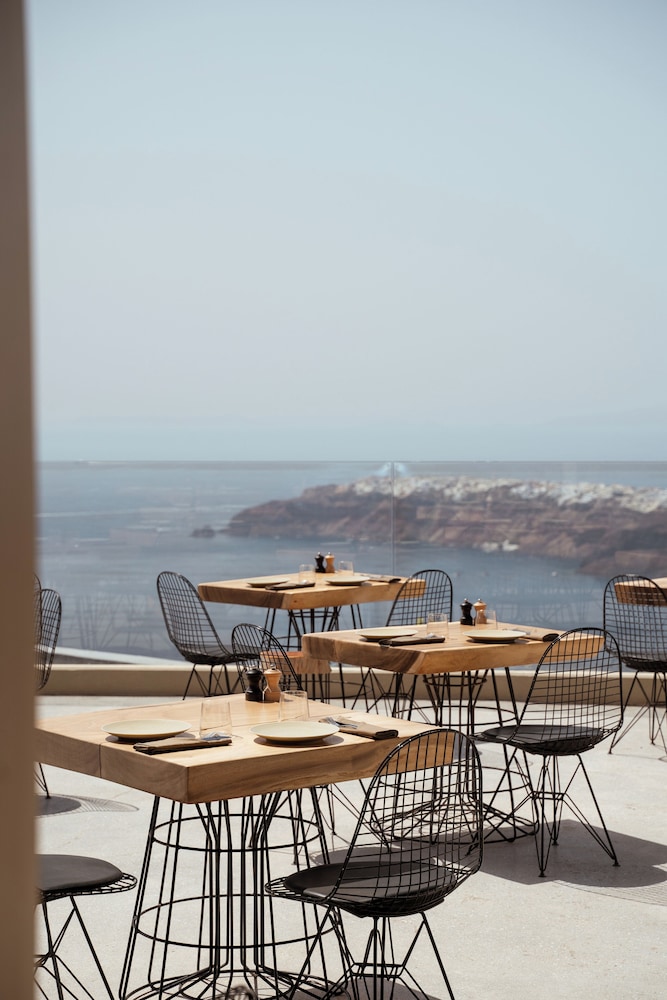 Andronis Concept — Restaurant & bars in Imerovigli, South Aegean