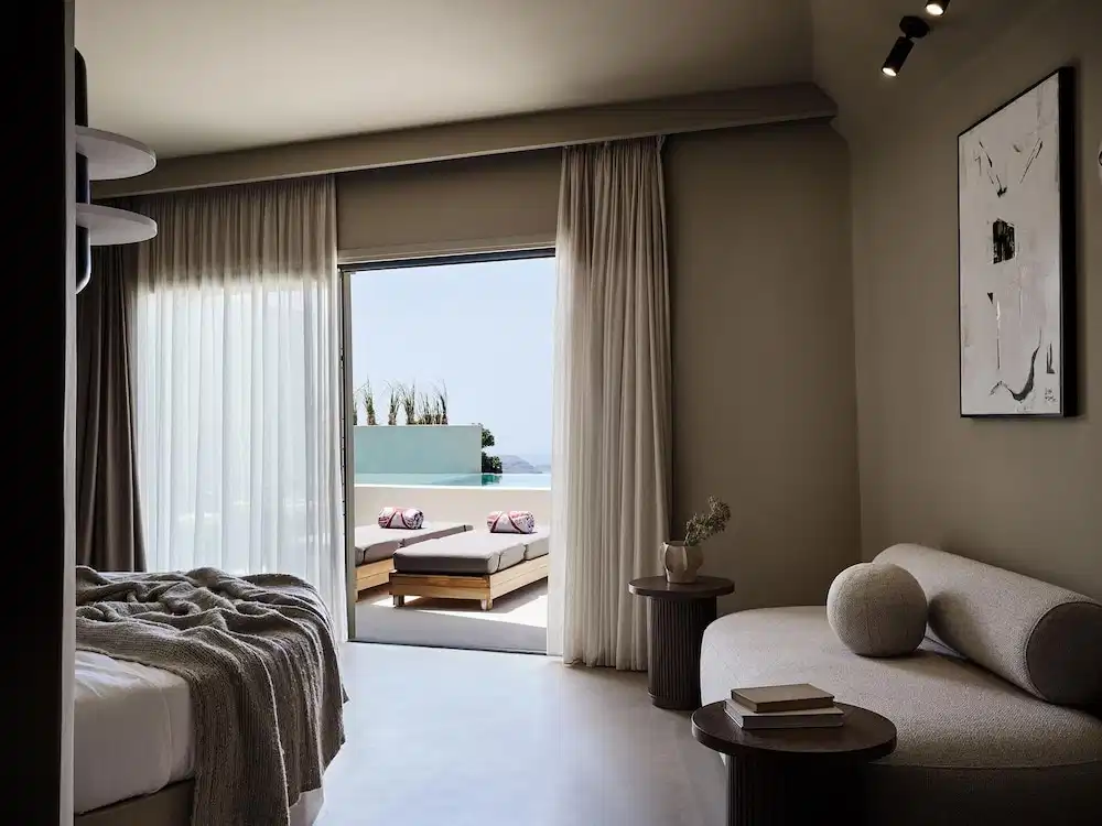 Andronis Concept — Hotel rooms in Imerovigli, South Aegean