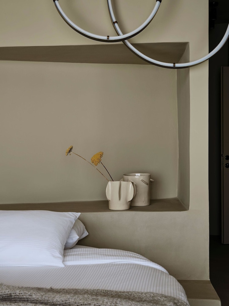 Andronis Concept — Hotel rooms in Imerovigli, South Aegean