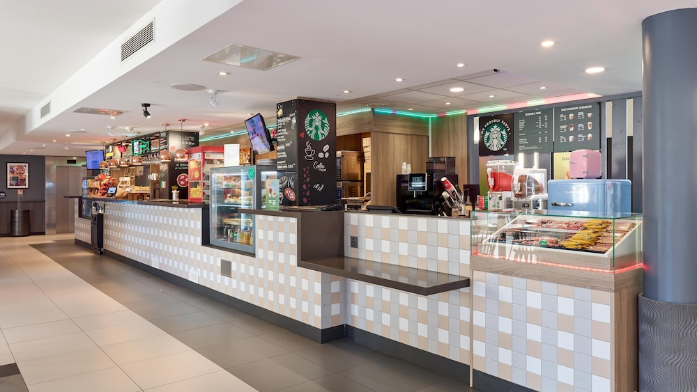Campanile Val de France near Disneyland Paris — Restaurant & bars in Disneyland Paris, Ile-de-France