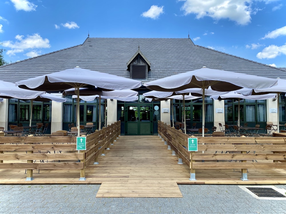 Campanile Val de France near Disneyland Paris — Restaurant & bars in Disneyland Paris, Ile-de-France