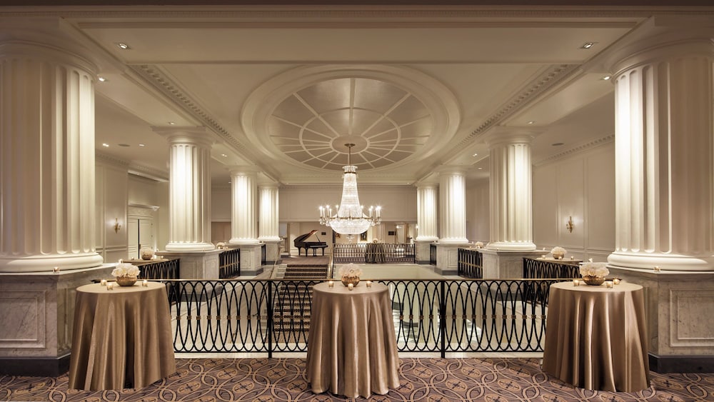 InterContinental New York Barclay by IHG — Hotel building in New York City, New York State