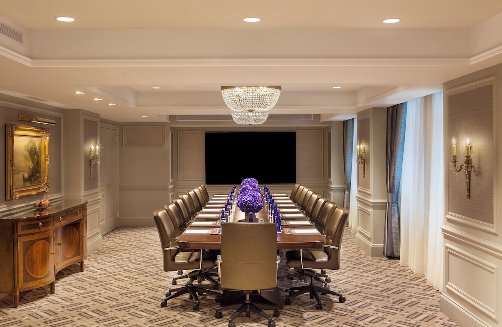 InterContinental New York Barclay by IHG — Hotel building in New York City, New York State