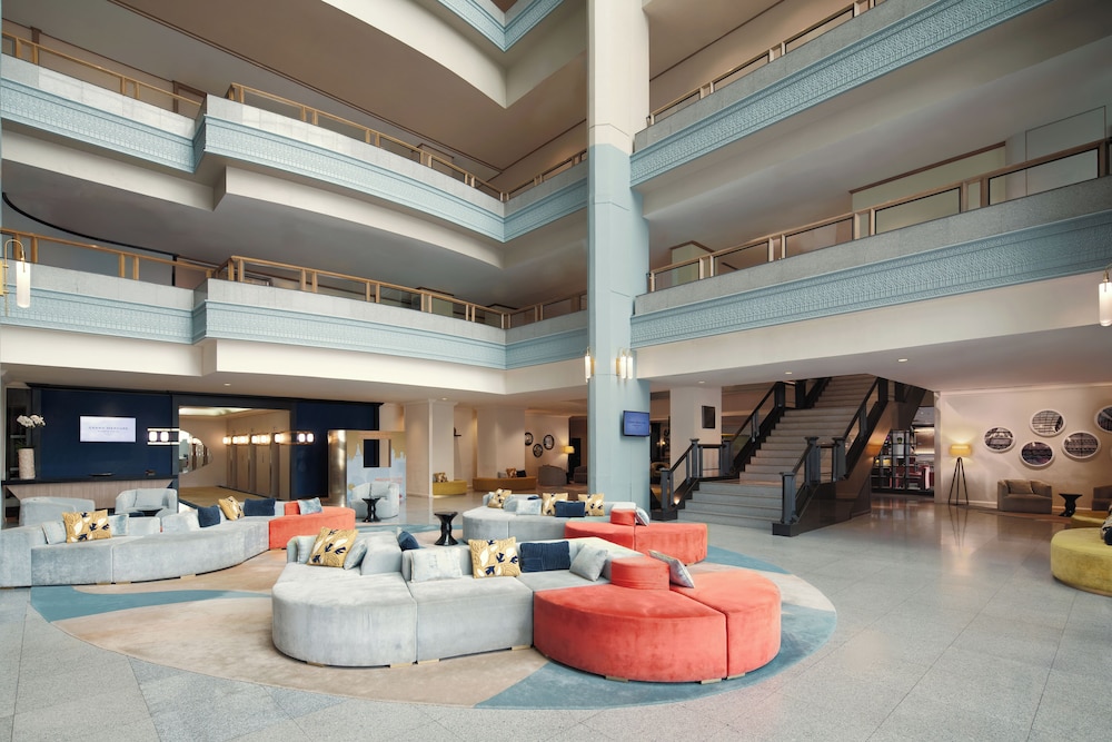 Grand Mercure Bangkok Atrium — Hotel building in Bangkok, Bangkok
