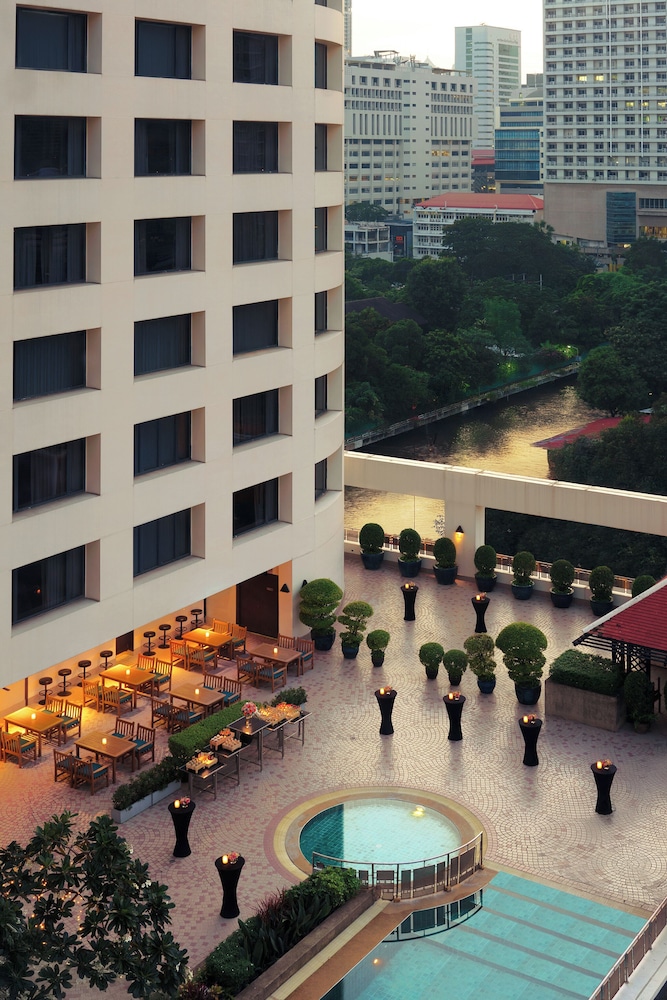 Grand Mercure Bangkok Atrium — Restaurant & bars in Bangkok, Bangkok