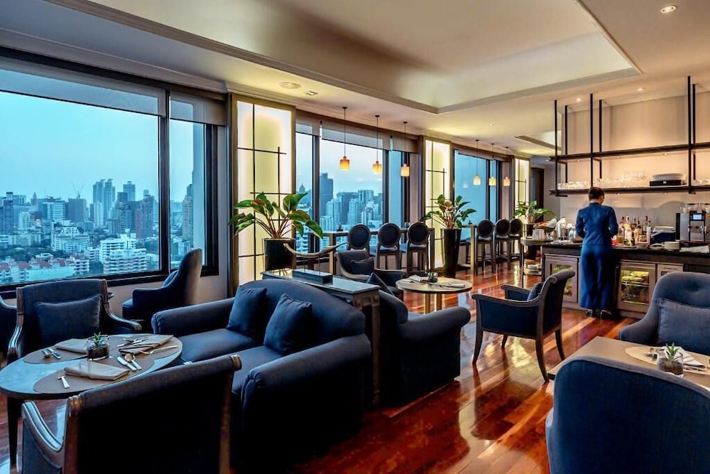 Grand Mercure Bangkok Atrium — Restaurant & bars in Bangkok, Bangkok