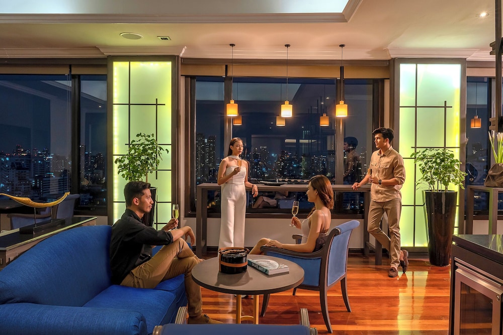 Grand Mercure Bangkok Atrium — Restaurant & bars in Bangkok, Bangkok