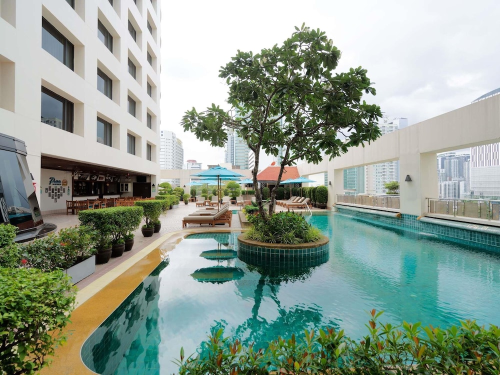Grand Mercure Bangkok Atrium — Swimming pool in Bangkok, Bangkok