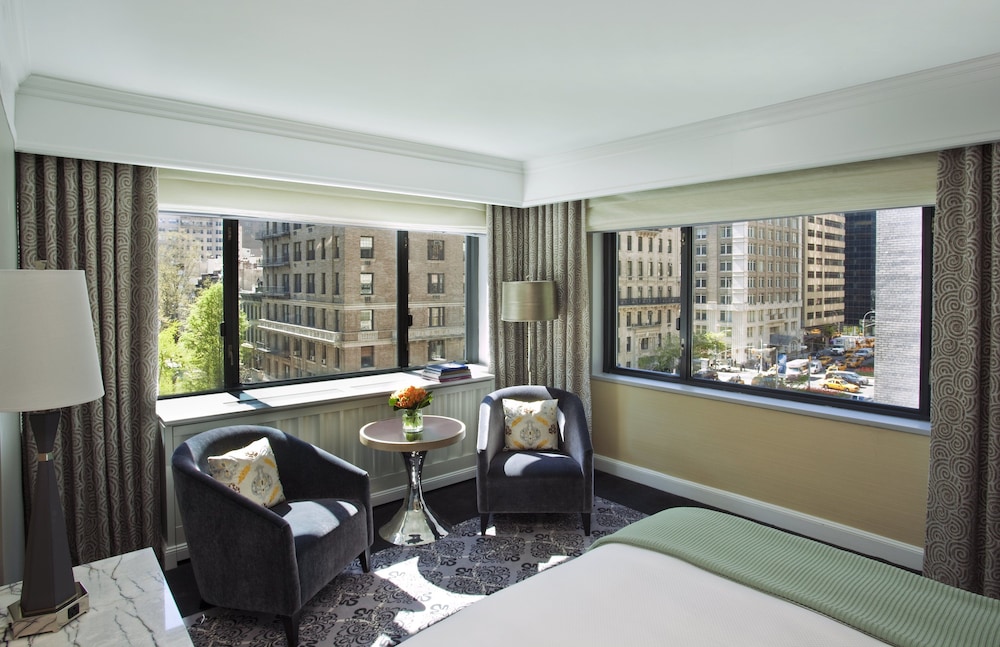 Loews Regency New York Hotel — Hotel rooms in New York City, New York State