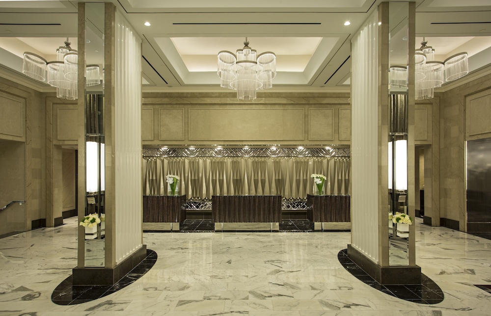 Loews Regency New York Hotel — Hotel building in New York City, New York State