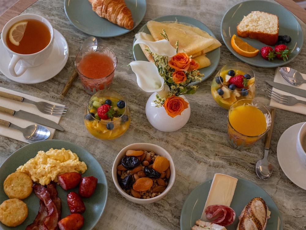 Hôtel Le Soleia by Inwood Hotels — Restaurant & bars in Nice, Provence-Alpes-Cote d'Azur