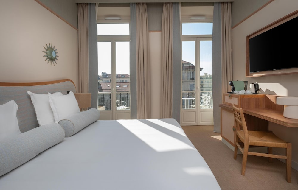 Hôtel Le Soleia by Inwood Hotels — Hotel rooms in Nice, Provence-Alpes-Cote d'Azur