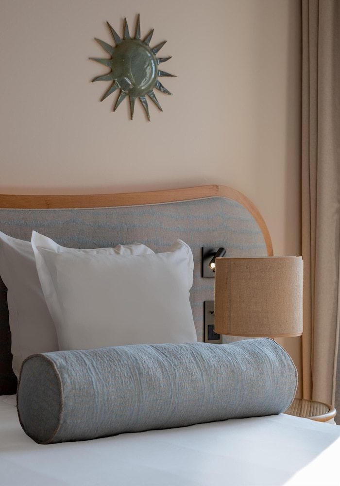 Hôtel Le Soleia by Inwood Hotels — Hotel rooms in Nice, Provence-Alpes-Cote d'Azur
